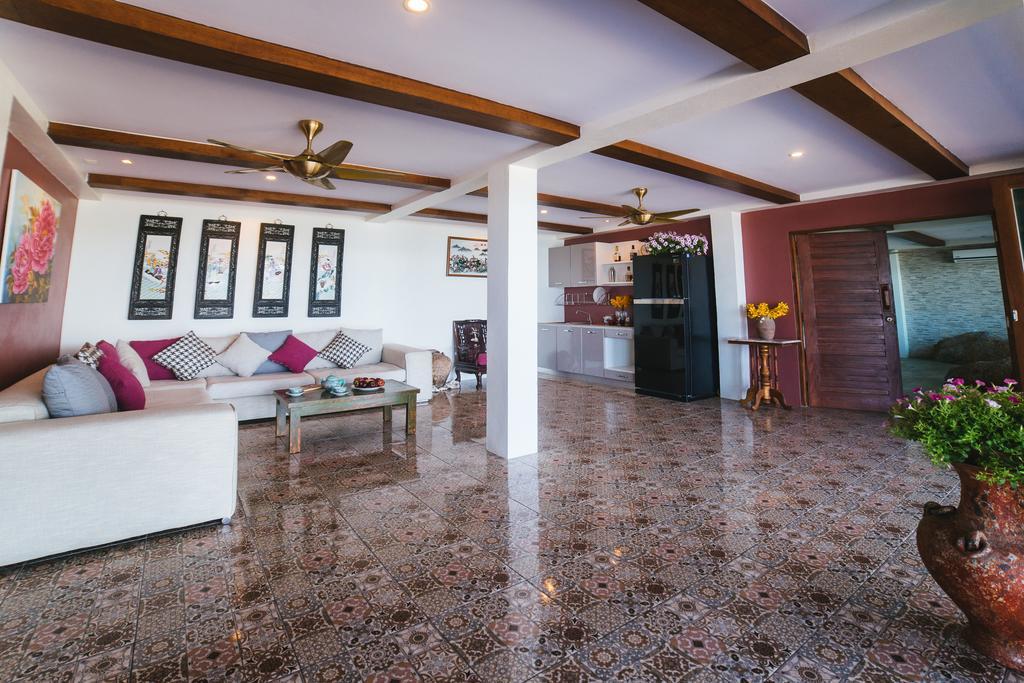 Rawai View Beachfront Exterior photo