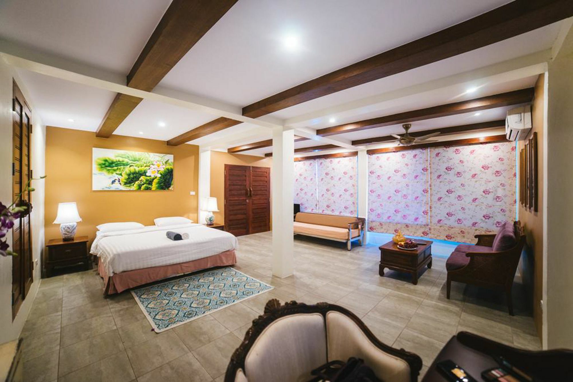 Rawai View Beachfront Exterior photo